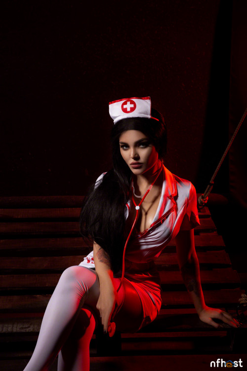 Kalinka Fox Nurse (1)