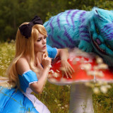 Kalinka-Fox-as-Alice-in-Wonderland-8
