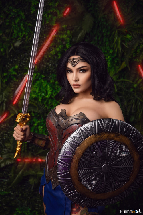 Kalinka Fox Wonder Woman (1)