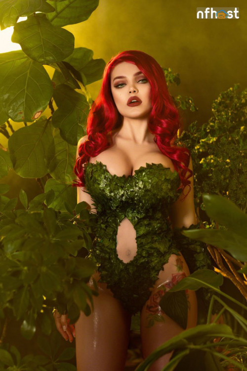 Kalinka-Fox---Poison-Ivy-33.jpg