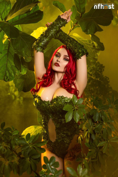 Kalinka-Fox---Poison-Ivy-8.jpg