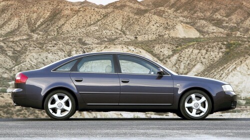 Audi-A6-Sedan-4BC5-200104.jpeg
