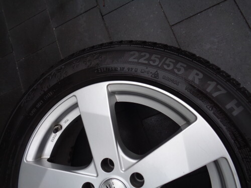 121ffe50eb1e32011c.jpg