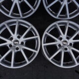 57d65586fade1eeb3